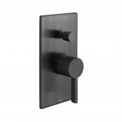 Vado Individual Edit 2 Outlet Manual Shower Valve With Diverter - Brushed Black