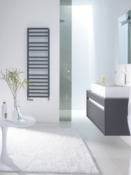 Zehnder Quaro Spa Towel Rail 1251 x 550mm - Anthracite