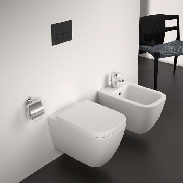 Ideal Standard i.life B Wall Hung Toilet + Concealed WC Cistern with Wall Hung Frame & Silk Black Flushplate
